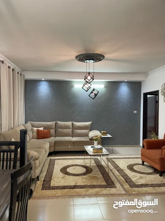 شقة مفروشة للاجار في شارع عصيرة