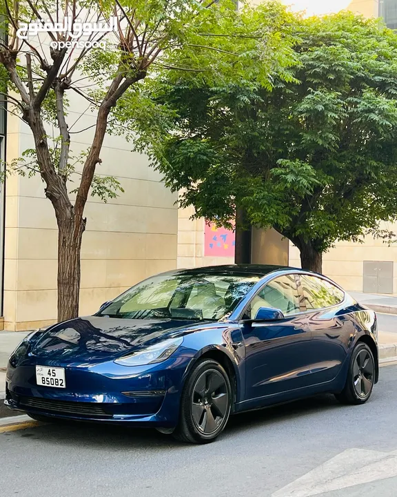 TESLA MODEL 3 2023  Standard plus