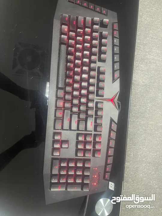 Keyboard and mouse gaming brand very good condition