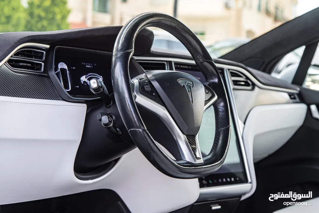 Tesla Model X 100D