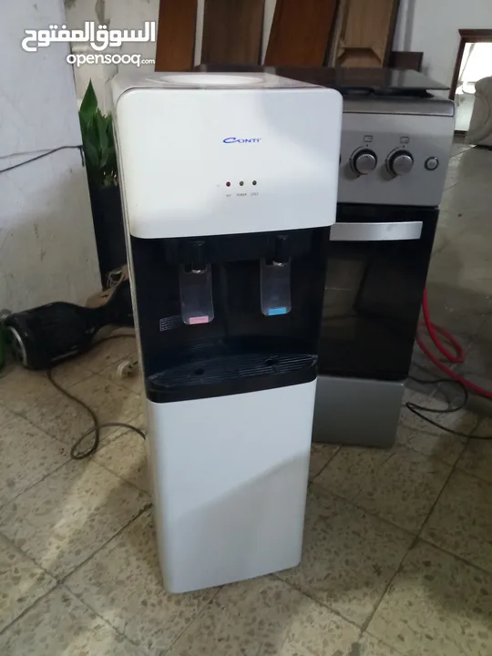 ثلاجه شبه جديد استعمال خفيف 120/ كولر ماء  استعمال خفيف 35دينار/ غاز شبه جديد استعمال خفيف 75دينار