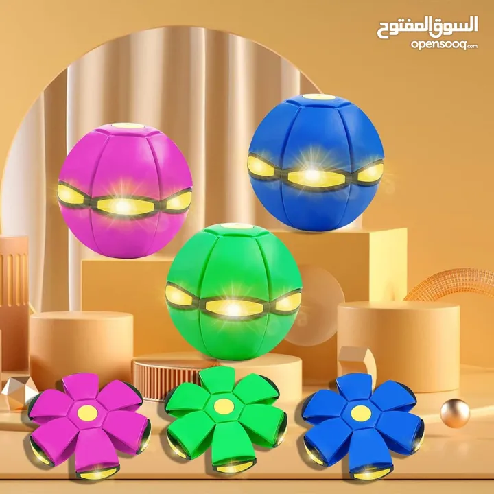 لعبة الكرة النطاطة السحرية تحتوي الكرة الطائرة على ضوء مدمج LED کمان تقدر ترميها لمسافات بعيدة