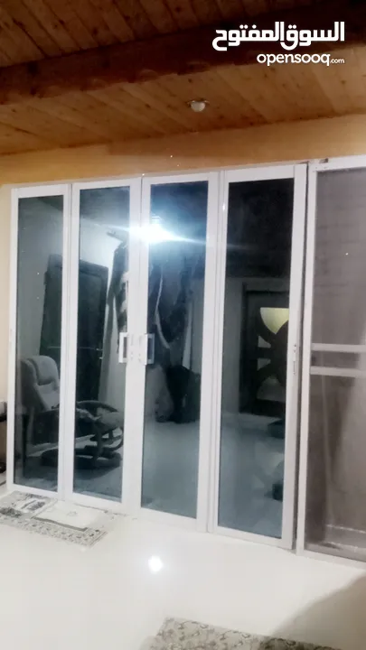باب المنيوم سحاب دبل قلاس مع مناخل شبه الوكاله ولا شخط