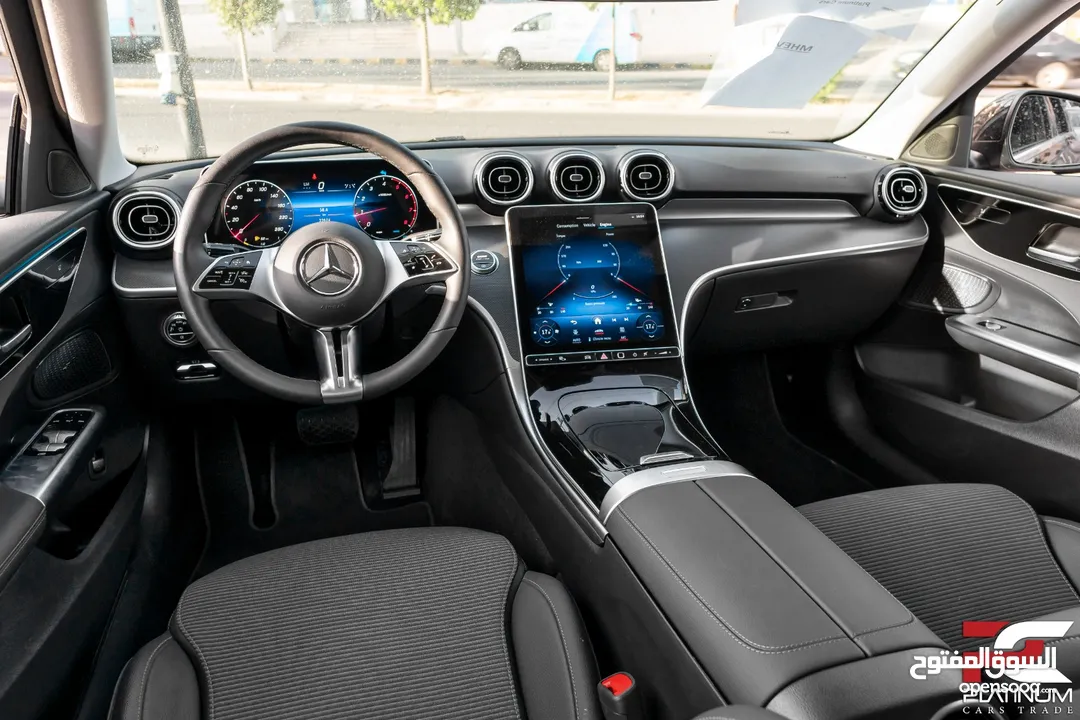2024 Mercedes C180 – فتحة سقف – وارد المانيا للبيع