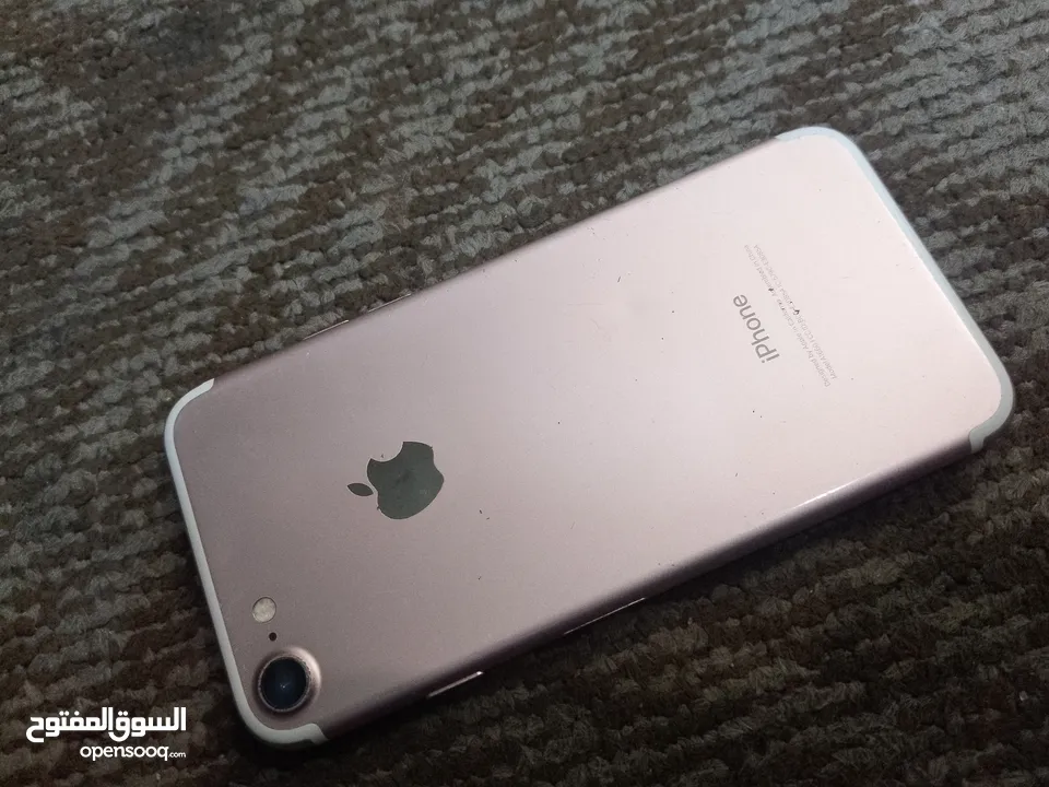 ايفون  7 هواوي  P30 lite