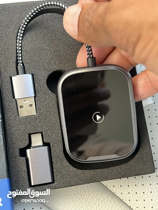 Wireless car adapter  لتشغيل الآيفون بدون سلك