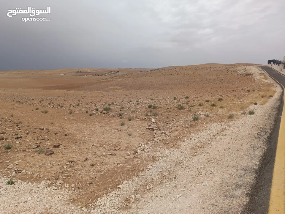 قطعة ارض مميزة للبيع في زملة العليا مقابل القصر القطري مساحة 3600م على شارعين