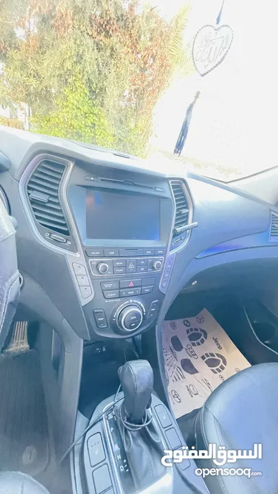 هيونداي سانتافيه دفع رباعي - بحالة ممتازة داخليا وخارجيا - GLS  Hyundai SantaFe