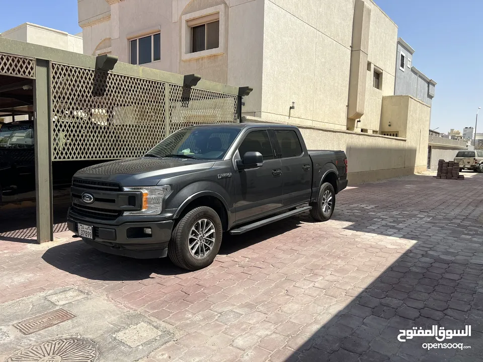 فورد f150 المالك الاول  خالي من الحوادث  الموتر نظيف وجاهز للاستعمال  تواير جديده  ماشي 140 الف