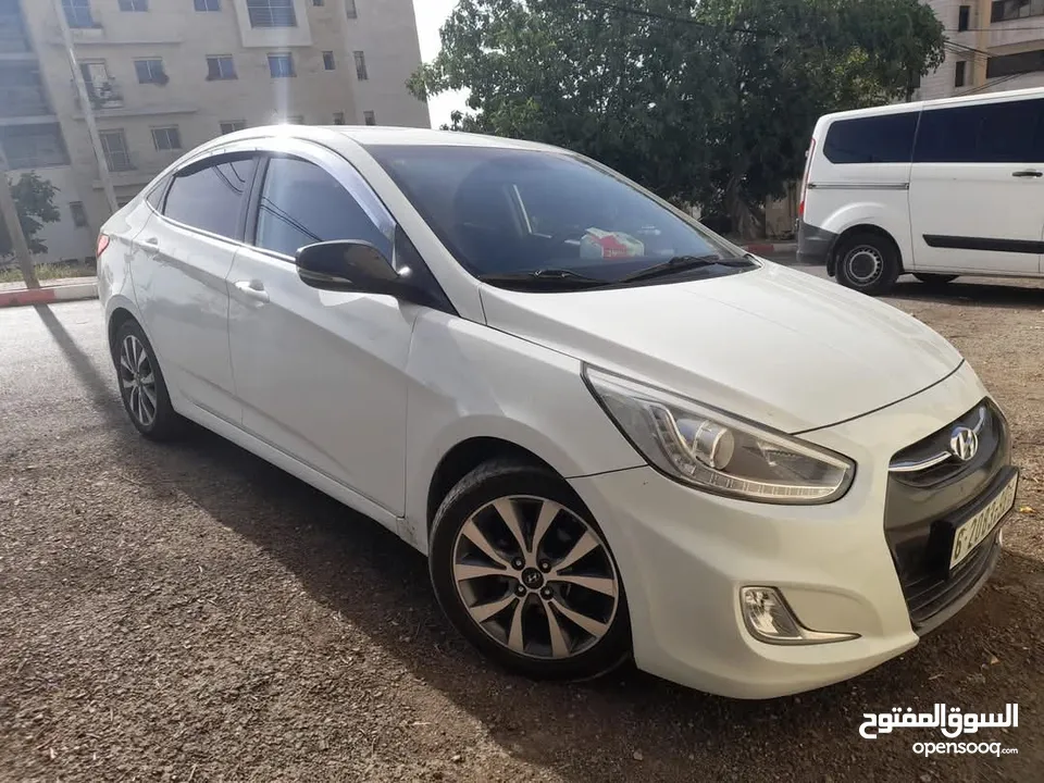 هونداي اكسنت 2015 مميزة جدا بحالة الوكاااالة