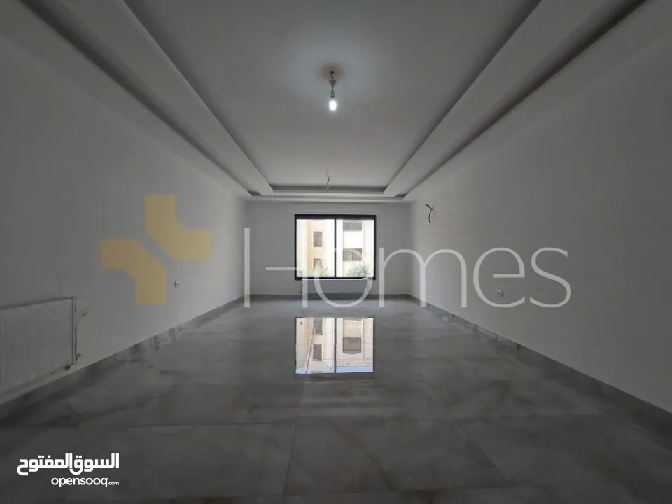 شقة طابقية طابق اول 2023 للبيع في ضاحية الامير راشد بمساحة بناء 220م