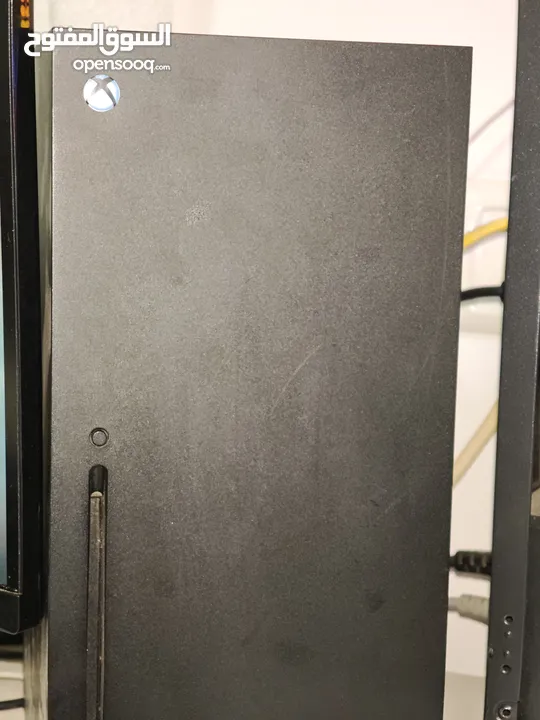 اكس بوكس سيريس اكس مع ايد عدد 2 وحده خربانه أو ايد 2 Elite Seriesمع سماعت ريزر الخاصه بل Xbox x