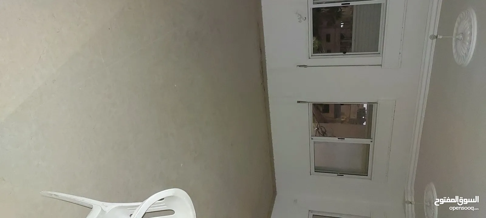 شقة سوبر ديلوكس للإيجار من المالك مباشرة بالزرقاء البتراوي بسعر مغري طابق اول مساحة 160 متر مربع