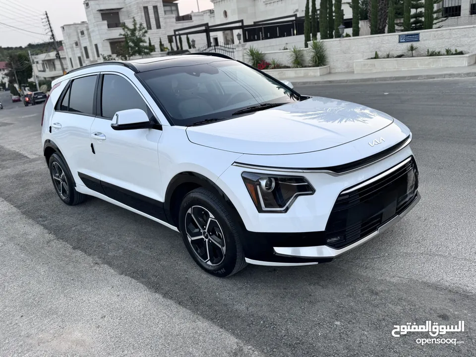 كيا نيروا 2023 اعلى مواصفات / kia niro 2023