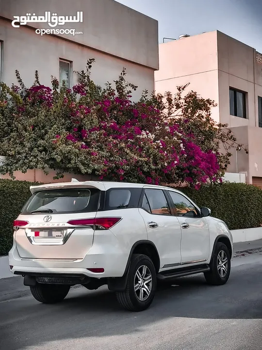 TOYOTA FORTUNER 2022 AGENT MAINTAINED CAR FOR SALE