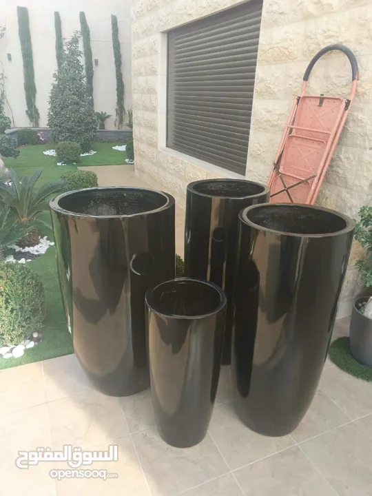 قواوير فايبر جلاس بشكل عصري أنيق #قواوير فايبر جلاس  #نباتات زينة ومثمر داخلي وخارجي  #إشراف مهندسين