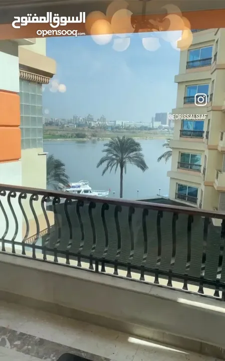 شقة مفروشة فندقية فاخرة بارقي واهدي كبوند علي الني  قريبة من سفارة الكويت وسفارة السعودية
