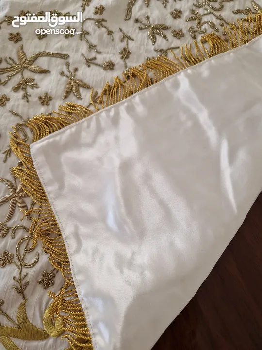 Embroidered Indian silk centre table cover شرشف طاولة تطريز هندي على حرير