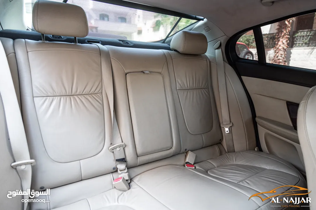 Jaguar XF 2007  السيارة وارد الشركة و بحالة ممتازة جدا