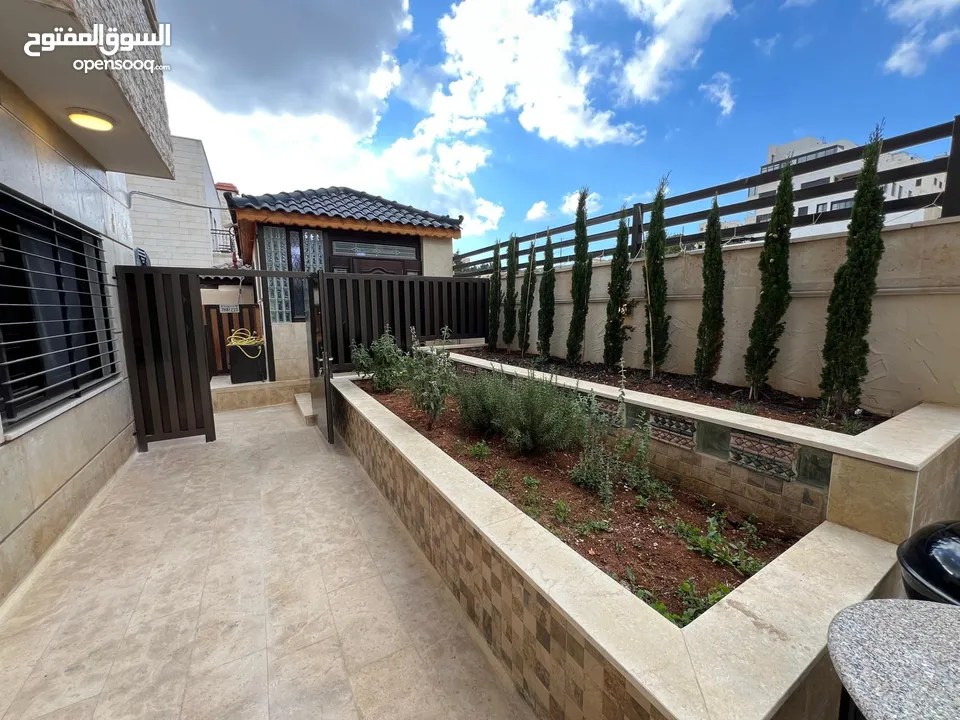 2 APARTMENTS 175M EACH WITH 450 M OUTSIDE IN DABOUQ.