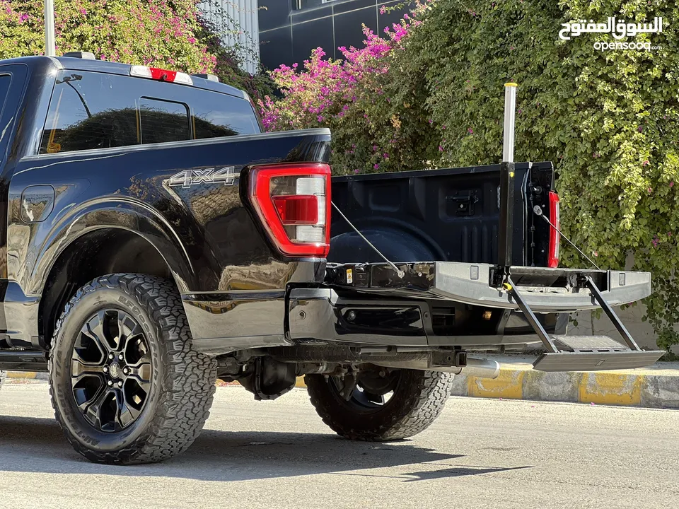 2022 FORD F-150 Platinum Hybrid Black-Edition
