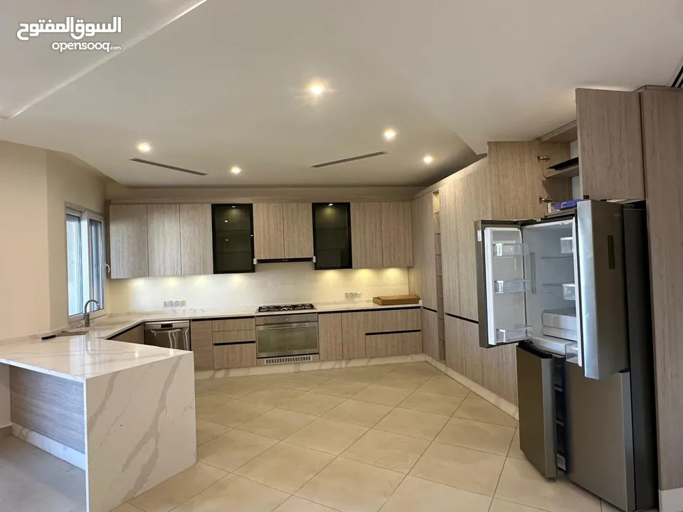 شقه مفروشه للايجار في الدوار الخامس ( Property 39710 ) سنوي فقط