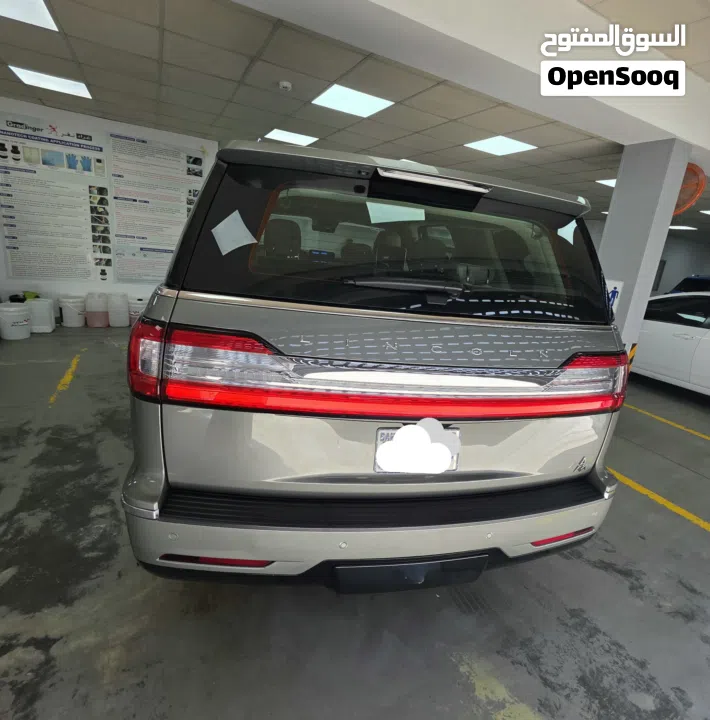 سيارة لينكولن نافيجبتور 2019 بحالة الوكالة Lincoln Navigator 2019 لون مميز