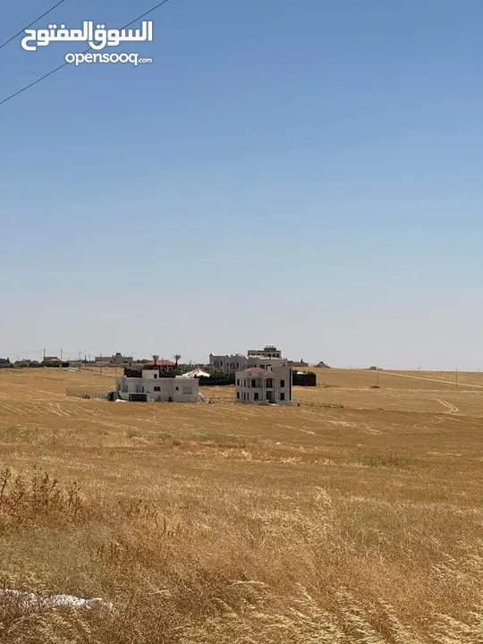 قطعة ارض مميزه في منطقة منجا تلعة النوران اعلى قمة من المالك مباشرة بسعر مغري استثمارية و مميزة