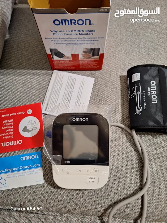 جهاز قياس الضغط  Omron blood pressure monitor 5 series