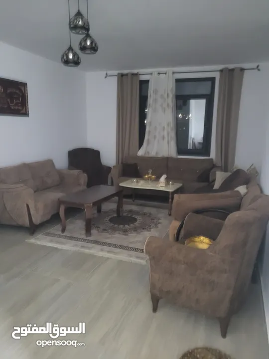 شقه للبيع او البدل على بيت ريفي