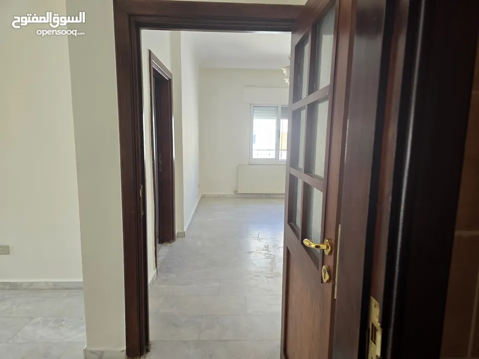شقة للبيع في ضاحية الرشيد من المالك مباشرة