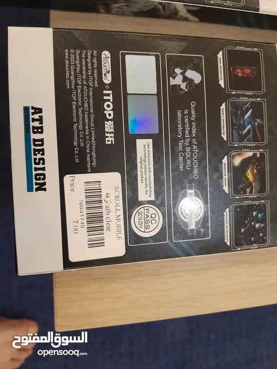 اكسسوارات ايفون pro max 15 لزقتين وعظمتين للشاحن وكفرين اشتريتهم كم هو موضح بالصور للبيع ويموت شاشة