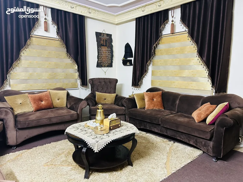 طقم كنب مستعمل ( تنجيد جديد)