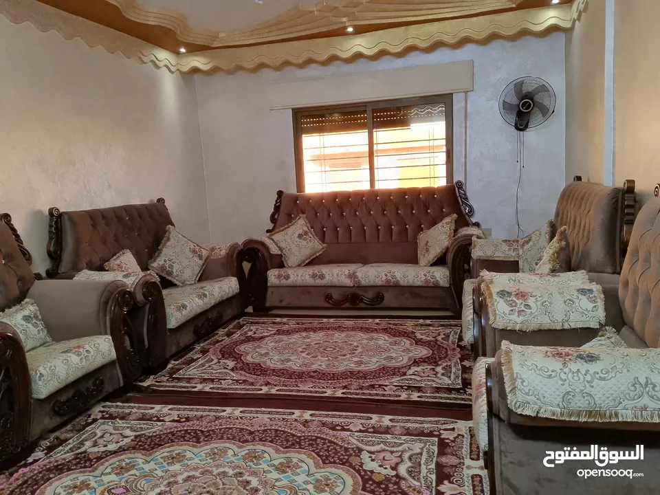 اثاث غرفة جلوس