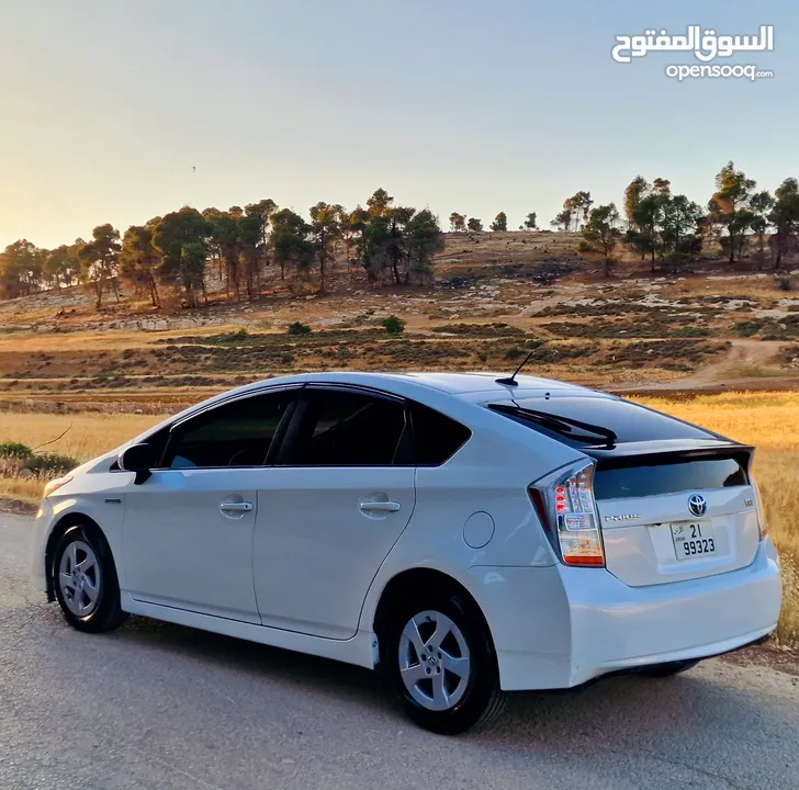 تويوتا بريوس