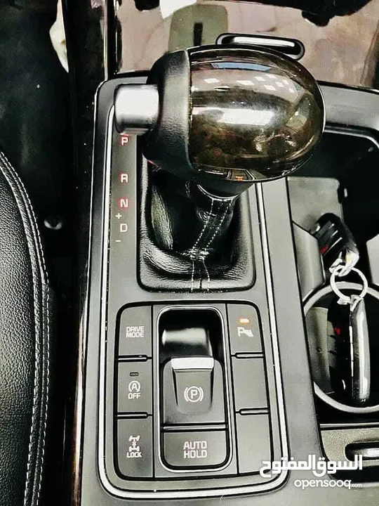 KIA    SORENTO    2017    2,2 Desil