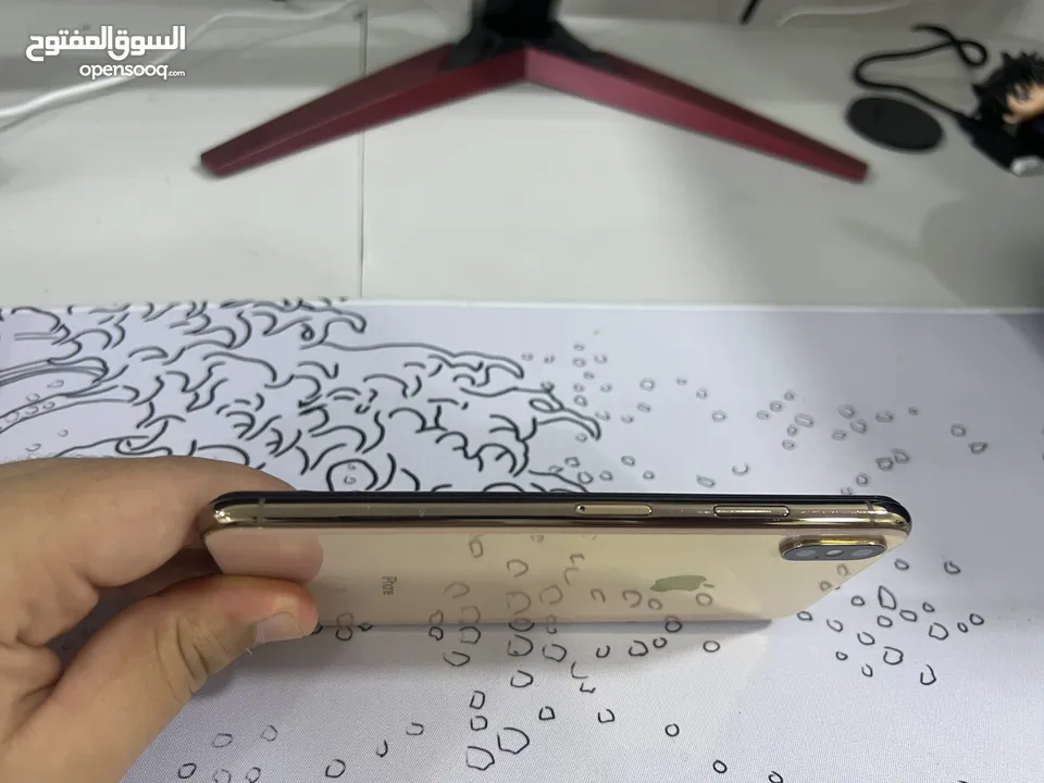 للبيع xs max نظيف شوف الوصف