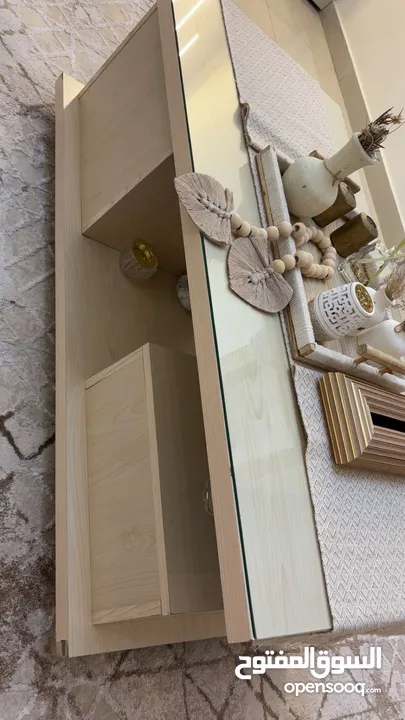 طاولات وسط وطاولة شاشه