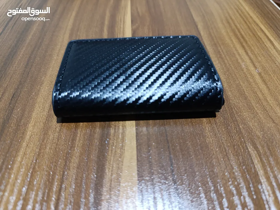 محفظة رجالي مميزة للنقد والبطاقات موديل جديد جلد صناعي وستانلس ستيل لون اسود