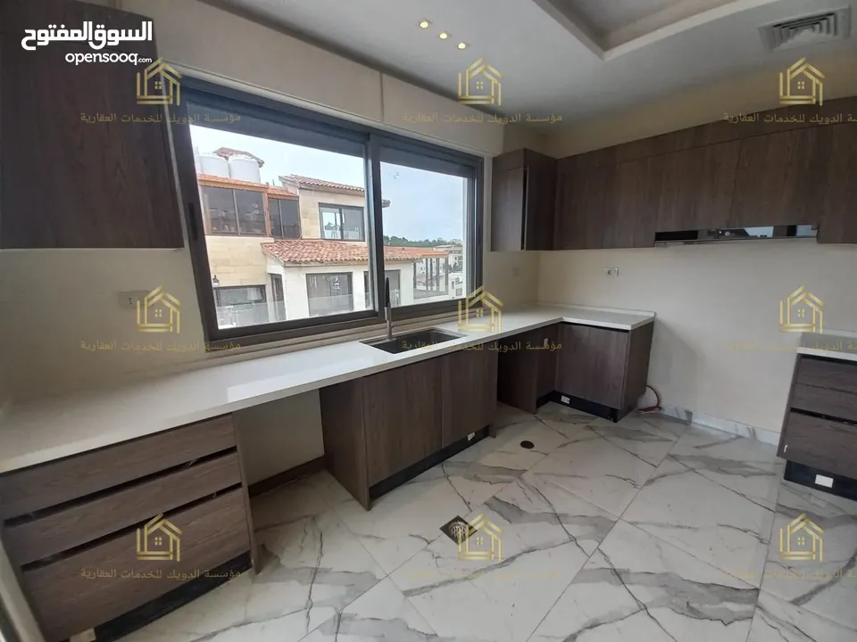 روف جديد لم يسكن مع ترسات بإطلالــــه بانوراما