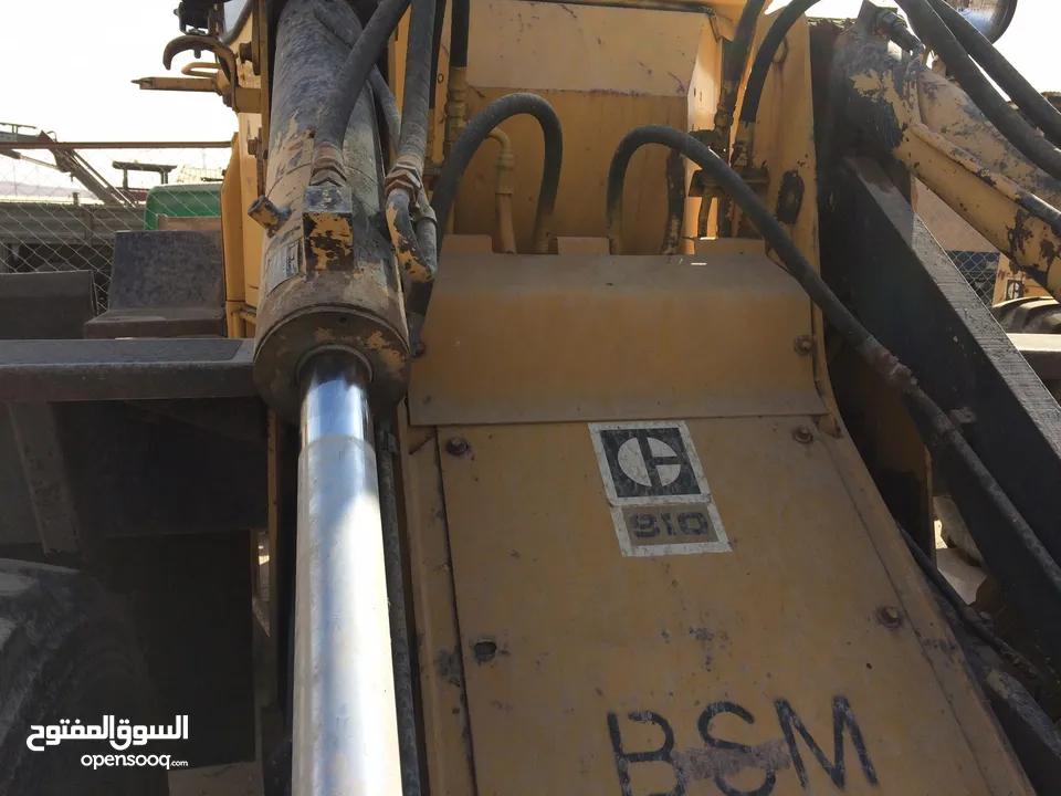 CATERPILLAR 910