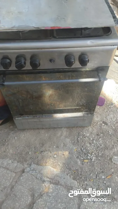 خزاين ثنتين وغاز وكلر ماء