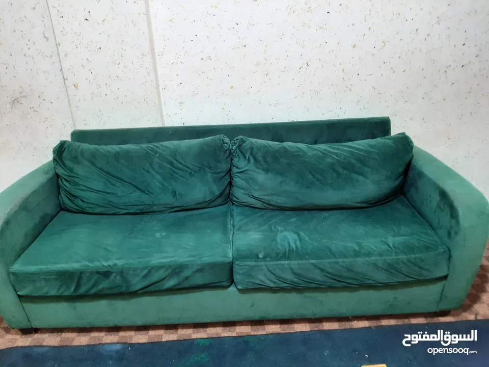 طقم كنب نوع ايشلي متحرك وثقيل