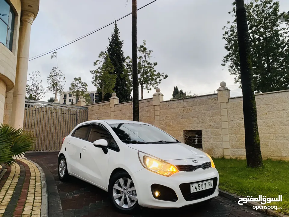 كيا برايد فل اوتماتك 2015 بحالة الشركة ترخيص وتأمين شامل الله يبارك لصاحب النصيب..