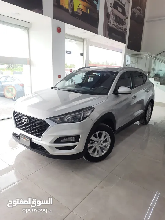 Hyundai Tucson 2020 for sale, Excellent Condition, Agent maintained, Silver color, 2.0L