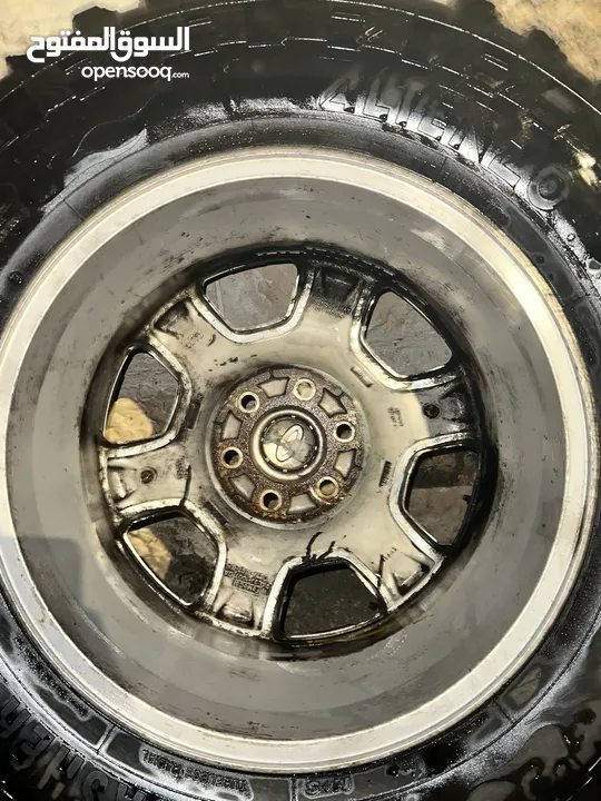 جنط فورد f150  لاريت كروم مدهون اسود بحالة الوكاله