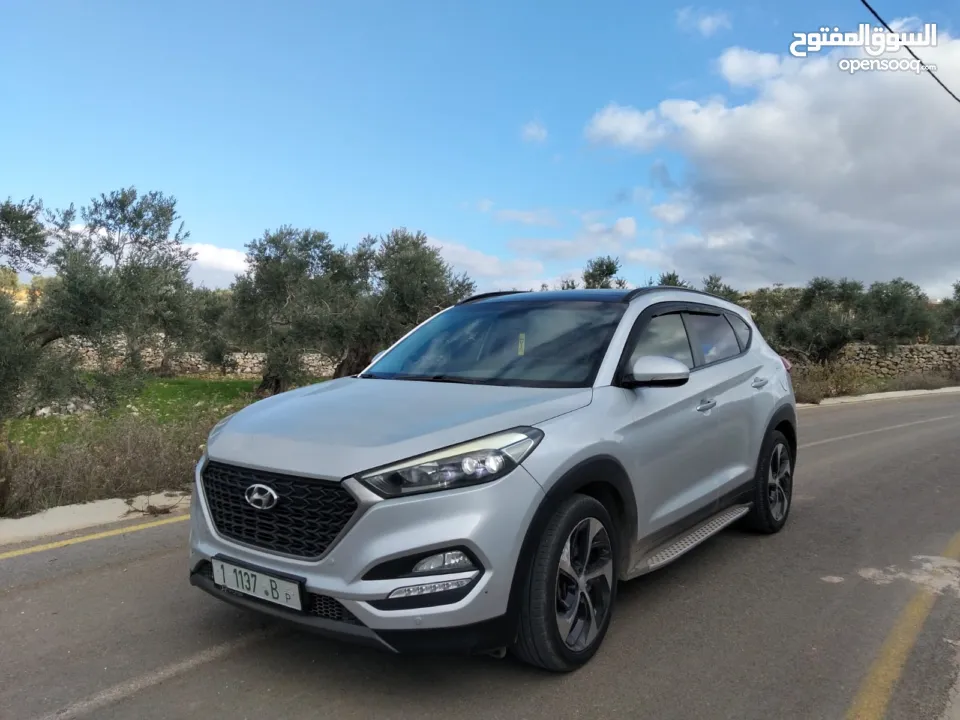 جيب هواندي توسان موديل 2016-ماتور 2000ديزل فل فل اضافات مع فتحة سقف بنوراما الجيب فحص شركة ونخب