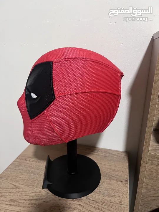 Deadpool Helmet Mask New and in high condition