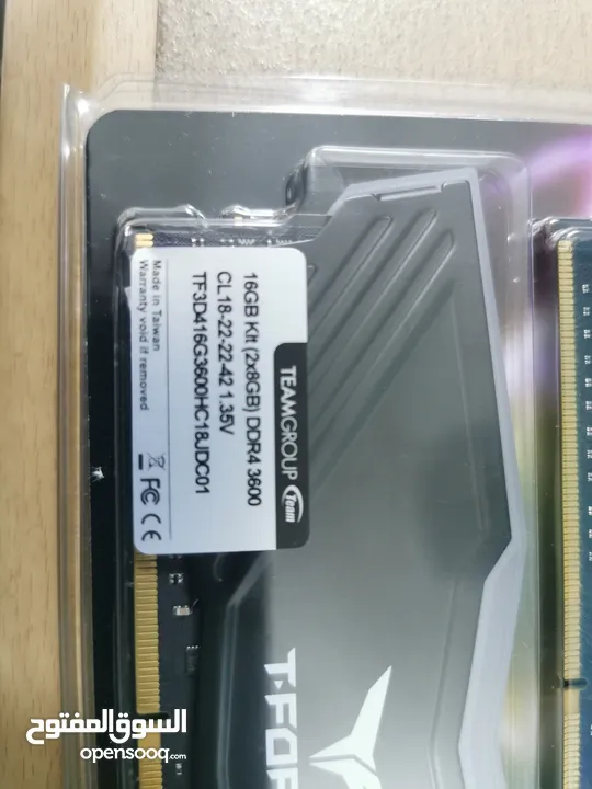 رامات استخدام خفيف مع تغليف المصنع 16gb(2x8)، DDR4, 3600MHz, CL18, RGB