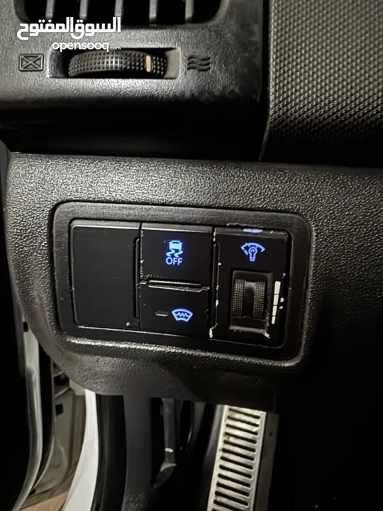 هونداي i30 اصل برايفت ترخيص 2011 مش 2008  الدفع فقط كاااااش